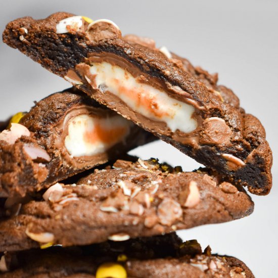 Creme Egg Stuffed Cookies