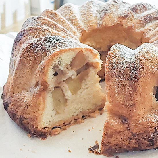 Easy Apple Cake