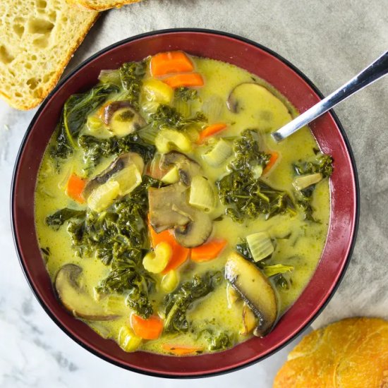 Creamy Kale and Mushroom Soup