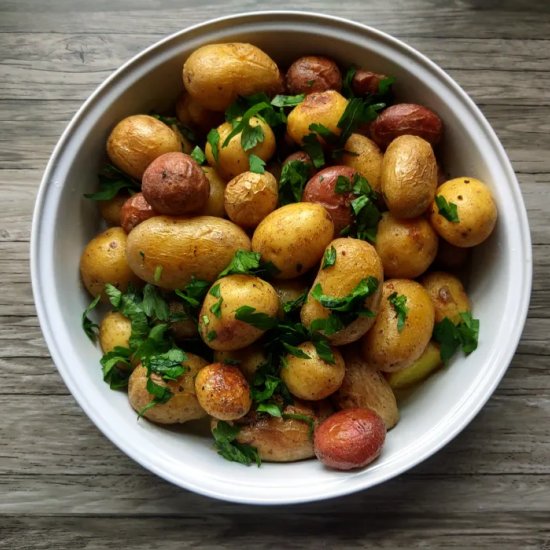 Dutch Oven Herbed Potatoes