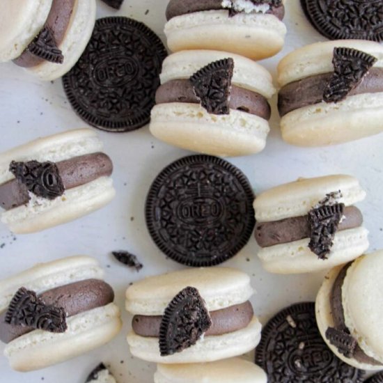 Oreo Cookies & Cream Macarons