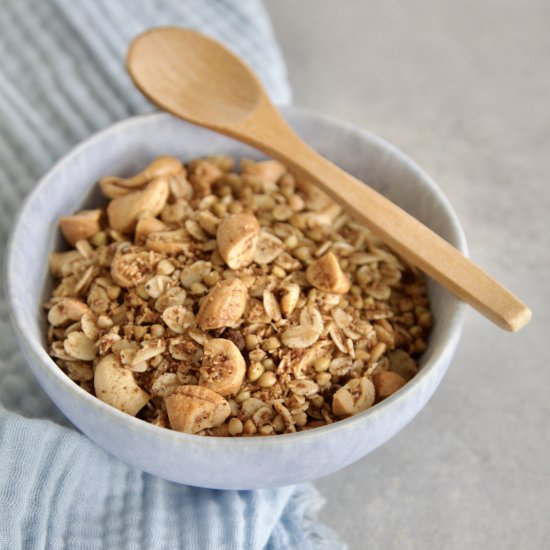 Cashew coconut spiced granola