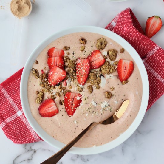 Strawberry Smoothie Bowl