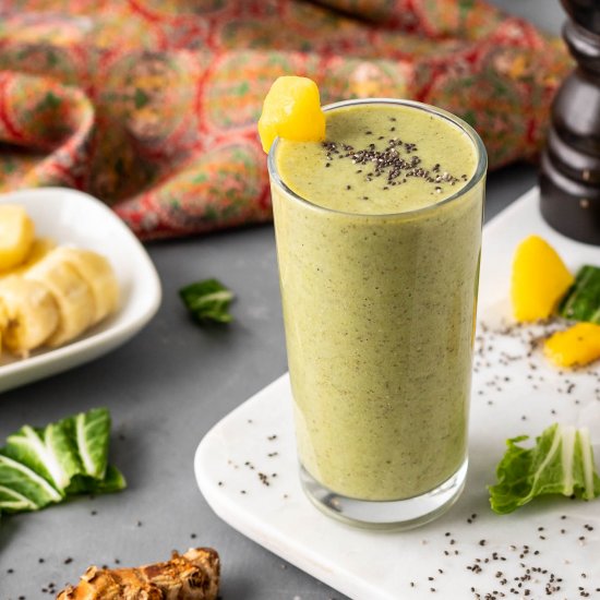 Green Goddess Golden Milk Smoothie