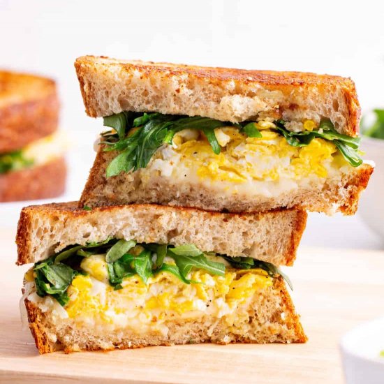 Easy Scrambled Egg Sandwich