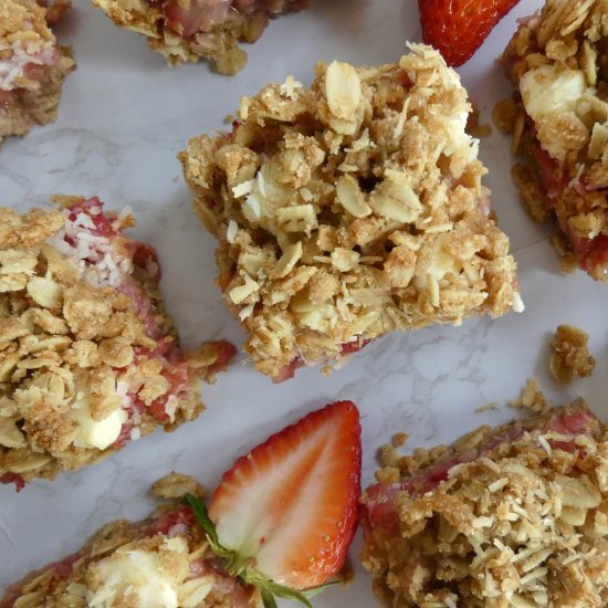 Healthy Strawberry Coconut Oat Bars