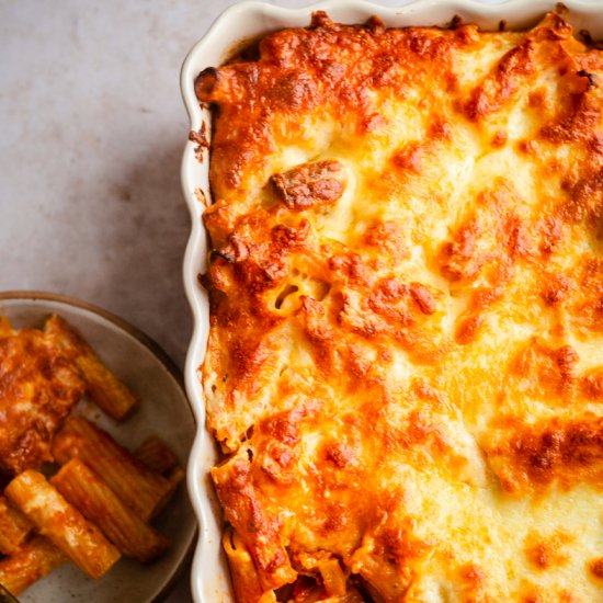 rigatoni al forno with béchamel sau