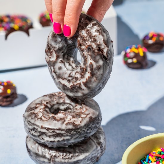 Old-Fashioned Chocolate Cake Donuts