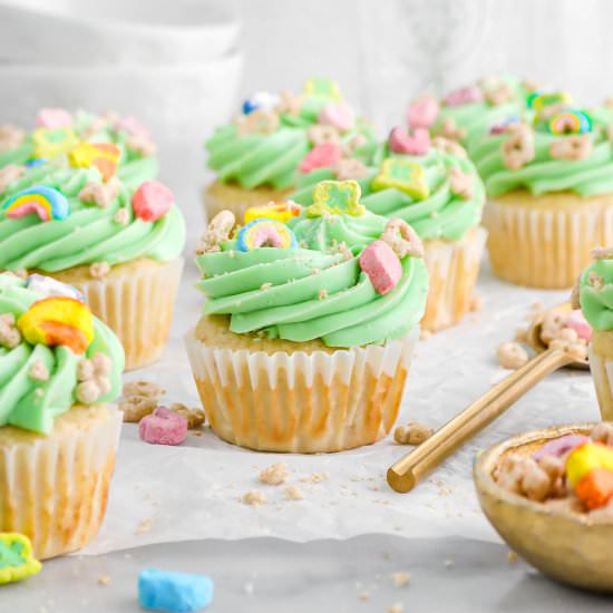 Lucky Charms Cupcakes