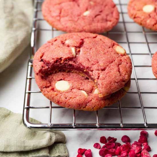 Raspberry cookies