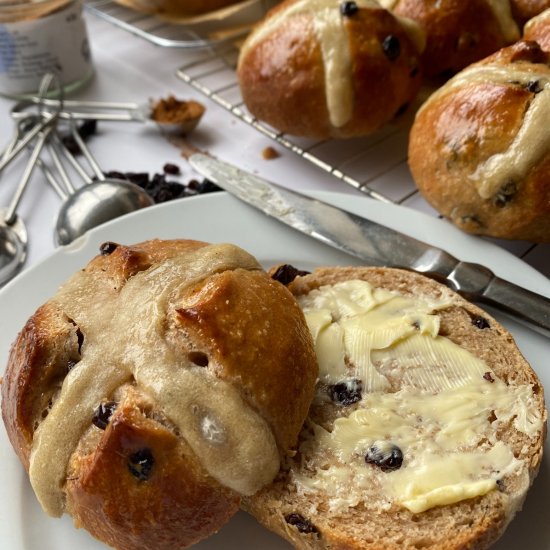 Easy Hot Cross Buns Recipe