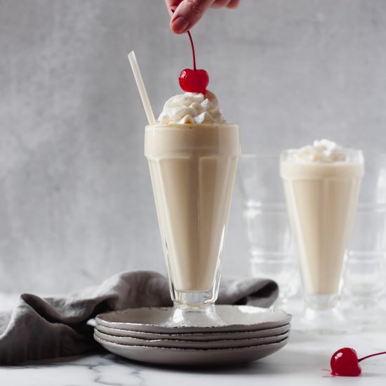 Caramelized pineapple milkshake