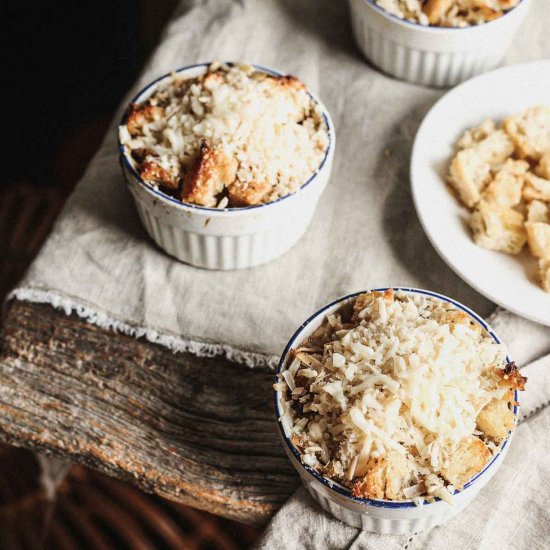 The Best Vegan French Onion Soup