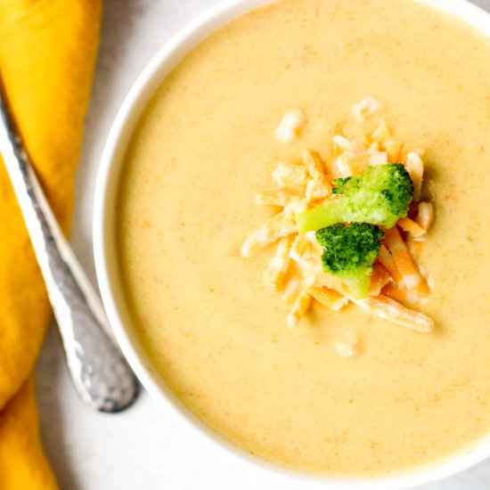 Instant Pot Broccoli Cheddar Soup