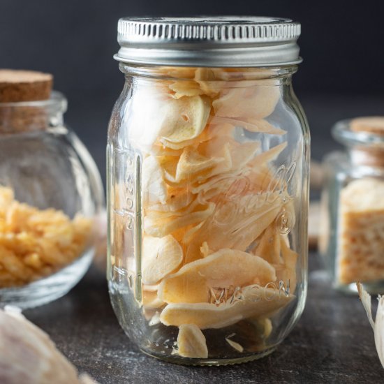 Dehydrating garlic