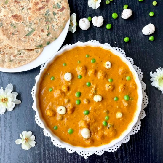 Vegan Makhana Matar