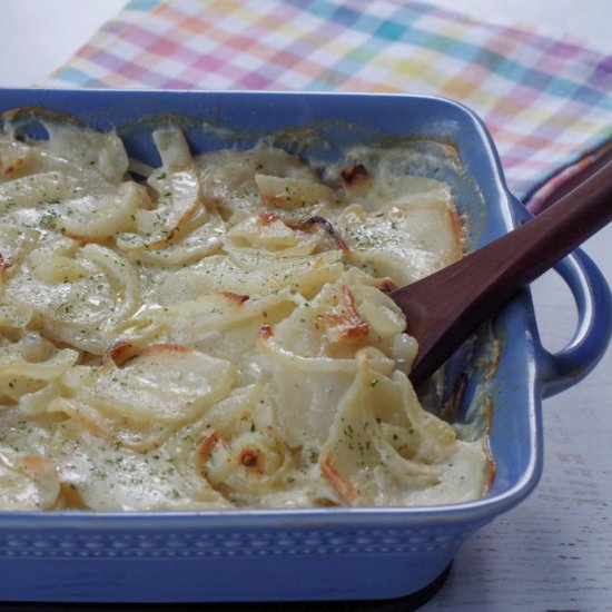 Old Fashioned Scalloped Potatoes