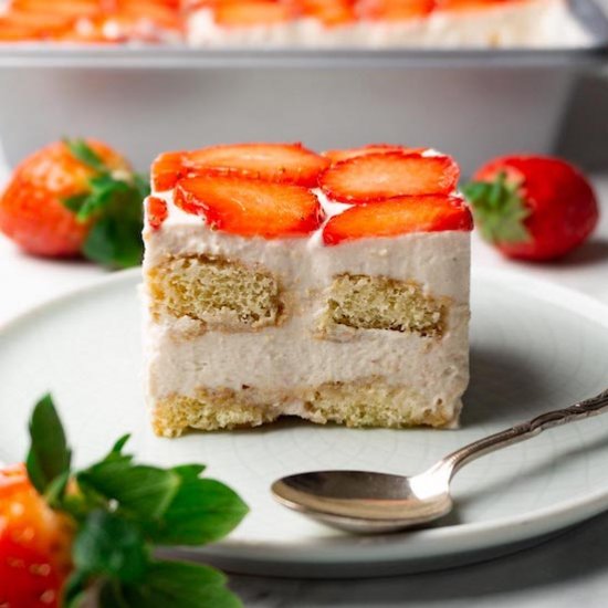 Strawberry tiramisu