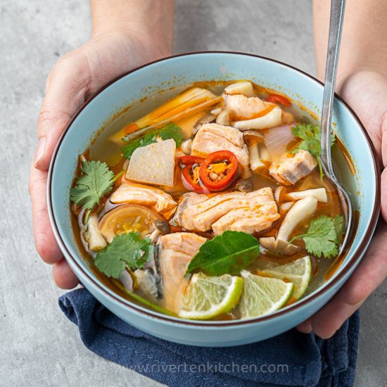 Easy Tom Yum Soup with Salmon