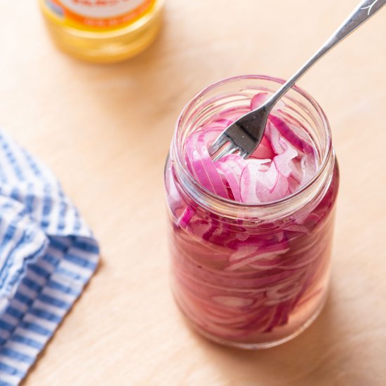 No-Cook Quick-Pickled Red Onions