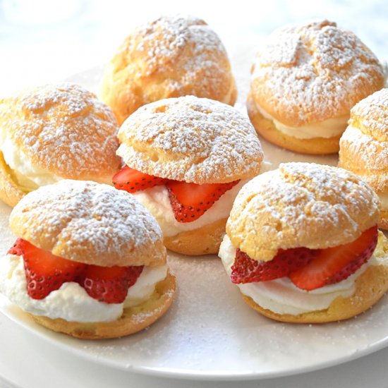 Easy Cream Puffs Recipe