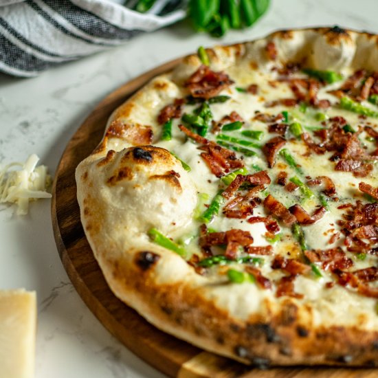 White Pizza w/Asparagus and Bacon