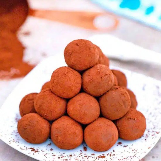 2 Ingredient Chocolate Truffles