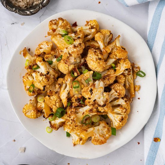 Maple Sriracha Roasted Cauliflower