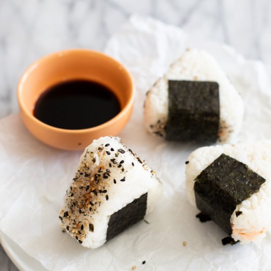 How to Make Onigiri (Rice balls)