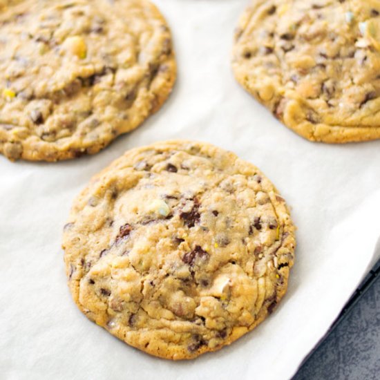 GIANT CHOCOLATE CADBURY EGG COOKIES