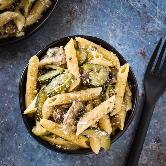 One Pot Zucchini Mushroom Pasta