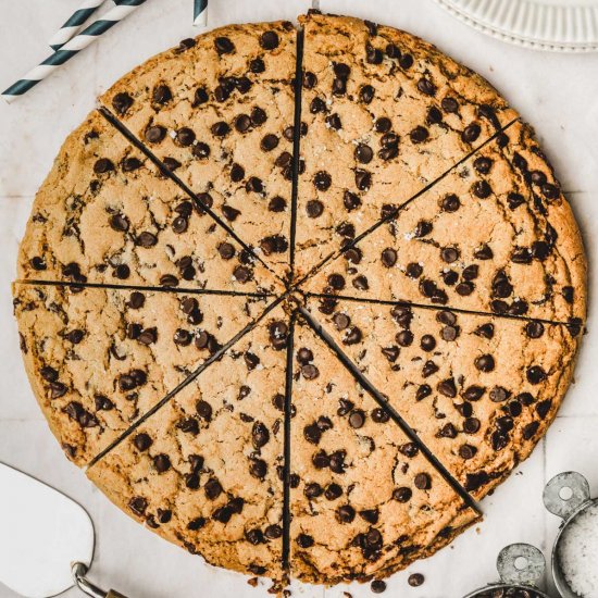 Giant Chocolate Chip Cookie