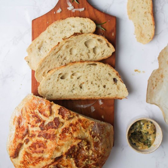 No Knead Rosemary Parmesan Bread