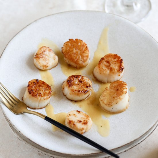 Passion Fruit Seared Scallops