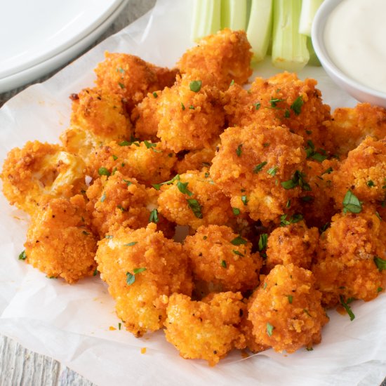 Baked Buffalo Cauliflower Bites