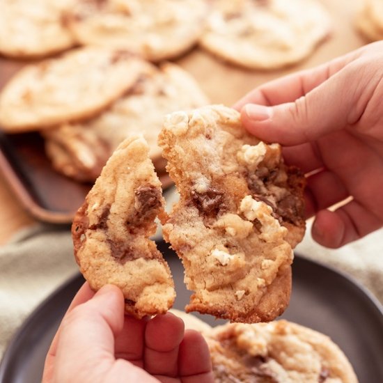 Fun Popcorn + Caramel Cookies