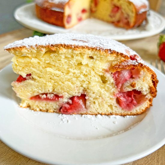 Spanish Strawberry Cake