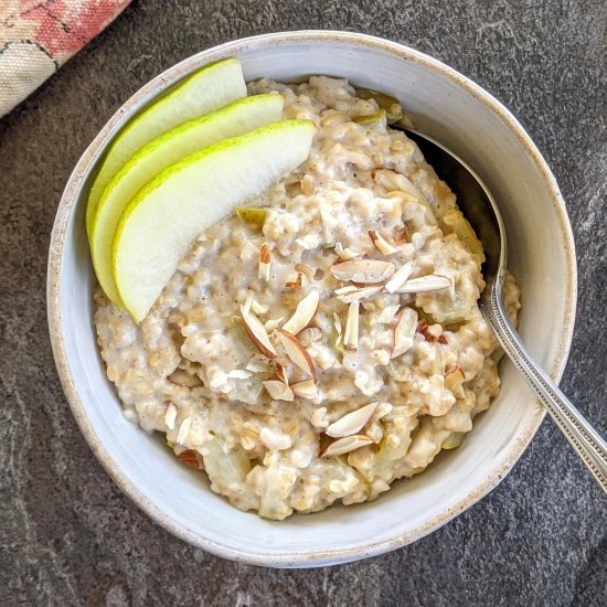 Pear & Cinnamon Steel-Cut Oats