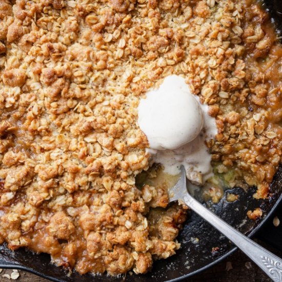 Old-Fashioned Rhubarb Vanilla Crisp