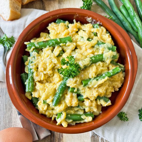 Scrambled Eggs with Green Beans