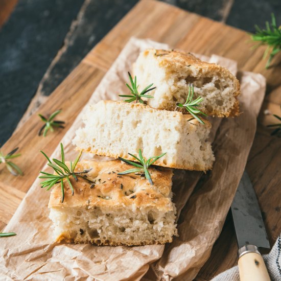 Italian Focaccia with Rosemary Reci