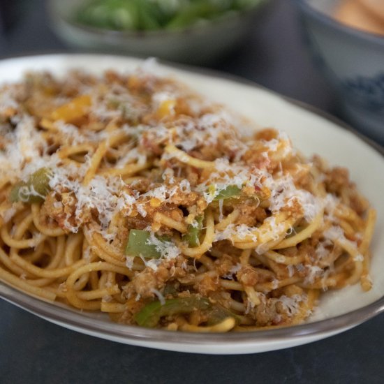 Tomato curry and chorizo pasta