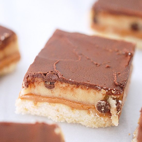 Billionaire cookie dough bars