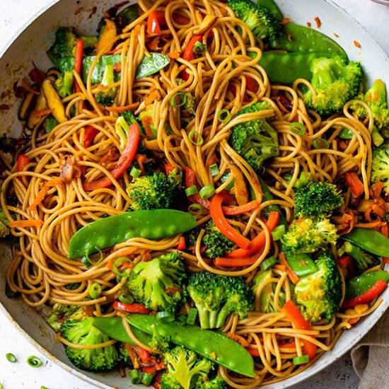 20-Minute Veggie Lo Mein Bowl