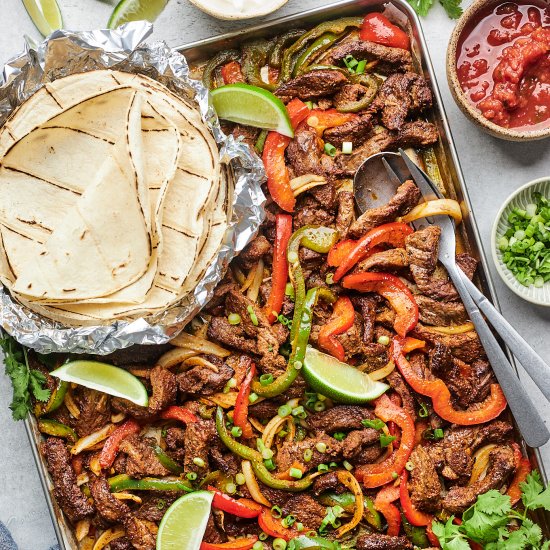 Sheet pan steak fajitas