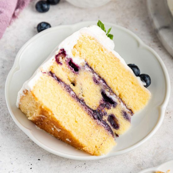 Vanilla Cake with Blueberry Curd