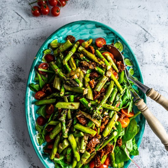 Creamy Tomato Asparagus Salad