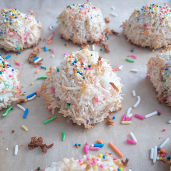 Birthday Cake Macaroons