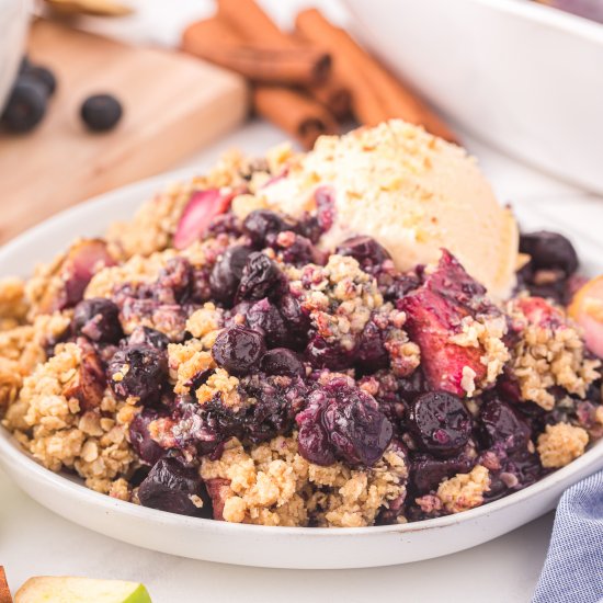 Apple Blueberry Crumble