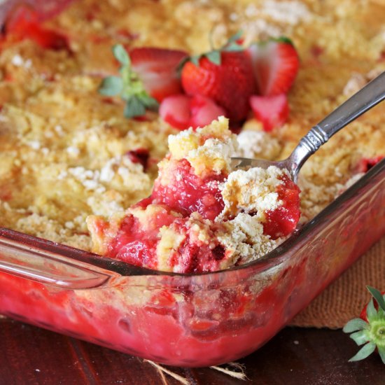 Strawberry Rhubarb Dump Cake